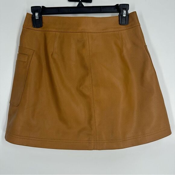 FREE PEOPLE Women’s Tan Camel Faux Leather Mini Skirt Sz 2 - Picture 5 of 10